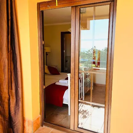 Albatros Apartment *